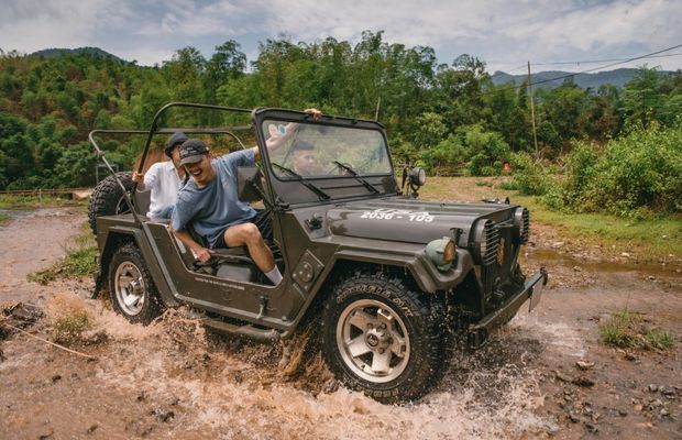 Avana Retreat Mai Chau's jeep tour